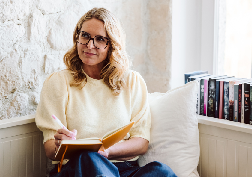 Das Schreiben und Veröffentlichen des eigenen Buches ist eine berührende Erfahrung für deine Mutter.